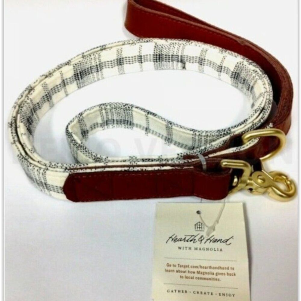 Dog Leash Hearth & Hand with Magnolia Cream Plaid - NEW